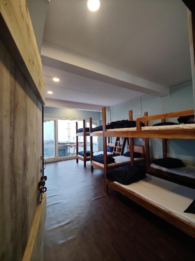 Tara Circle Hostel Дарджилинг Экстерьер фото
