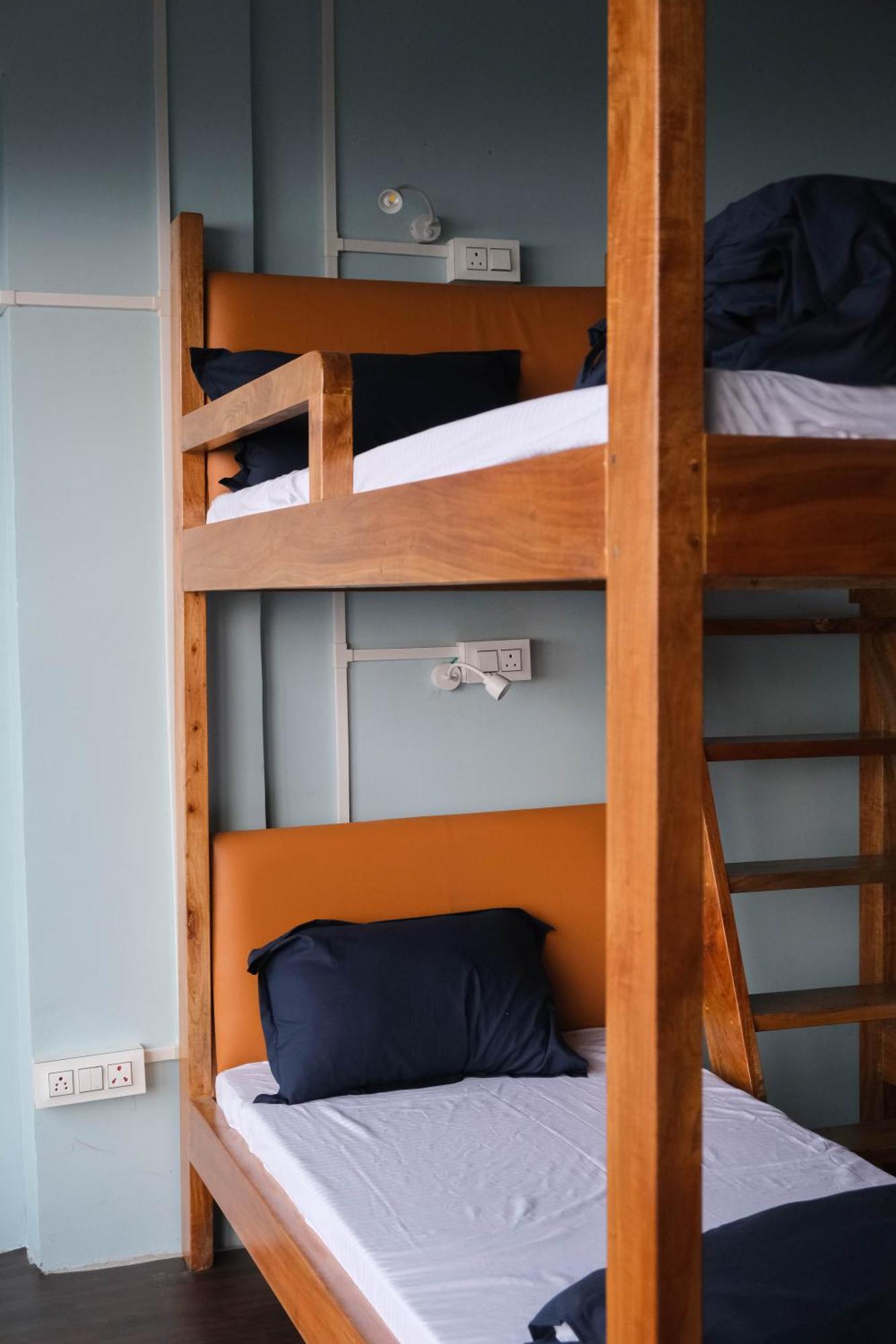 Tara Circle Hostel Дарджилинг Экстерьер фото